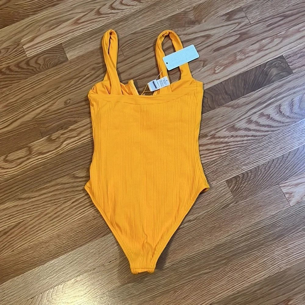 L*Space Cha Cha Pointelle Rib One Piece Swimsuit NWT Size 4 - Picture 14 of 17